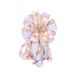 Daisy Bumble Bee Bow: Pink Lavender Spring Porch Decor