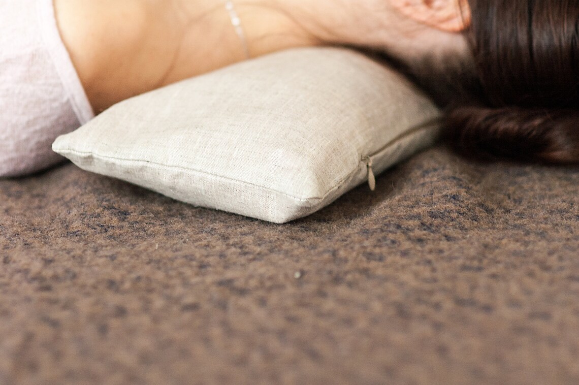 Buckwheat Pillow Small Neck Linen Pillow 16x7 Travel Pillow - Etsy
