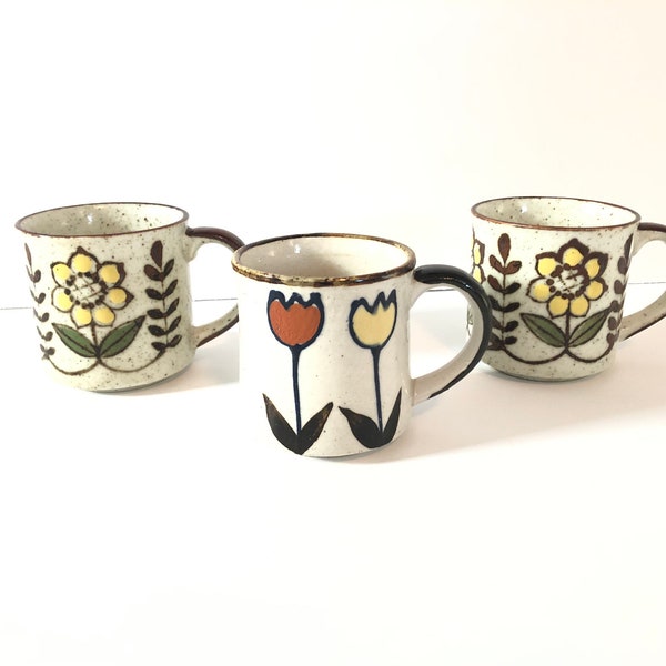 Vintage Mugs / Stoneware Mugs / Vintage Tulip Mug