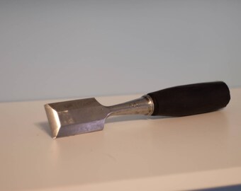 Ebony Handled Swedish Kronan Eskilstuna 1 3/8 Socket Chisel