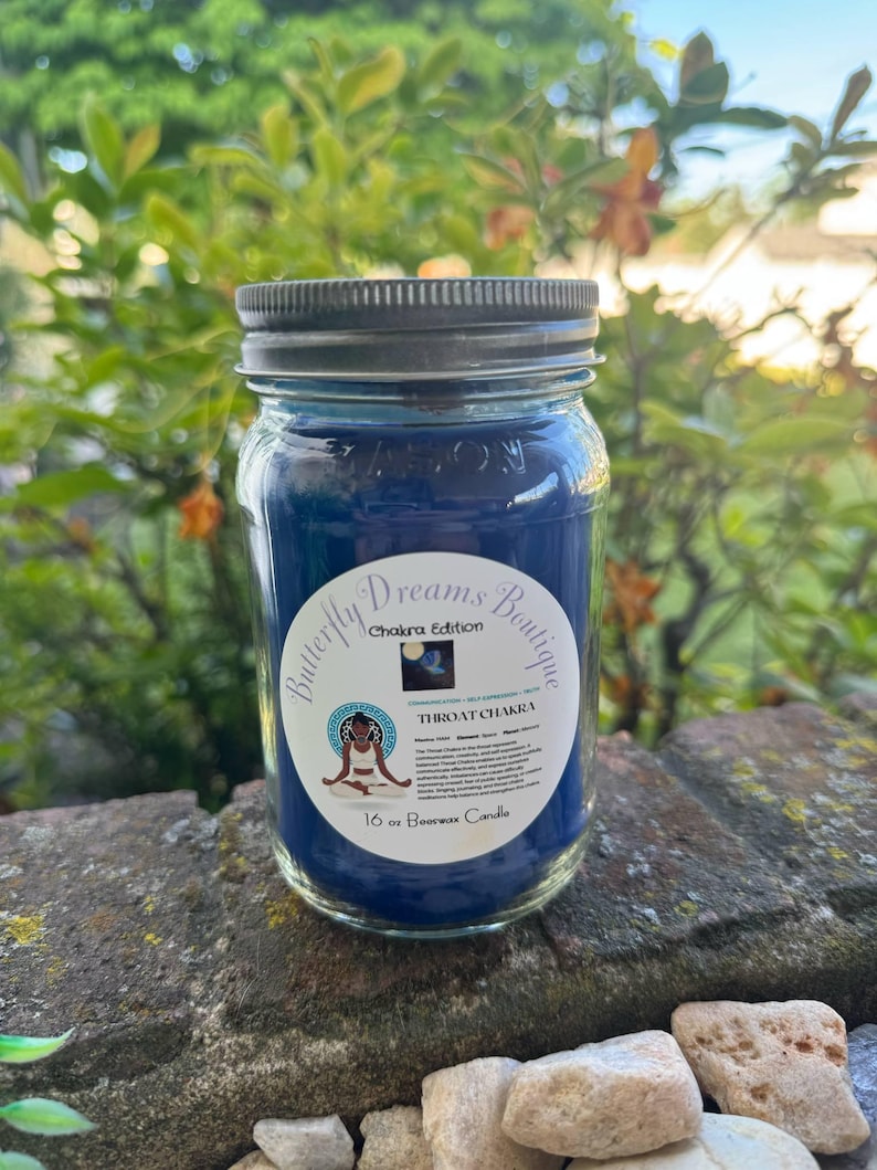 Vela de cera de abejas Chakra Edition de 16 oz en frasco de vidrio / Hecha a mano y hecha a mano Throat