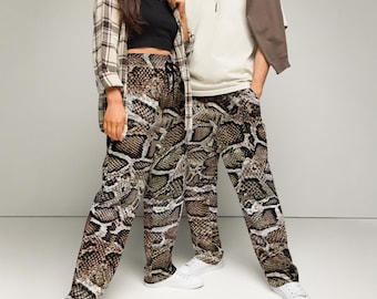 Pantalones deportivos de pierna ancha con estampado de piel de serpiente: pantalones deportivos unisex de estilo athleisure.