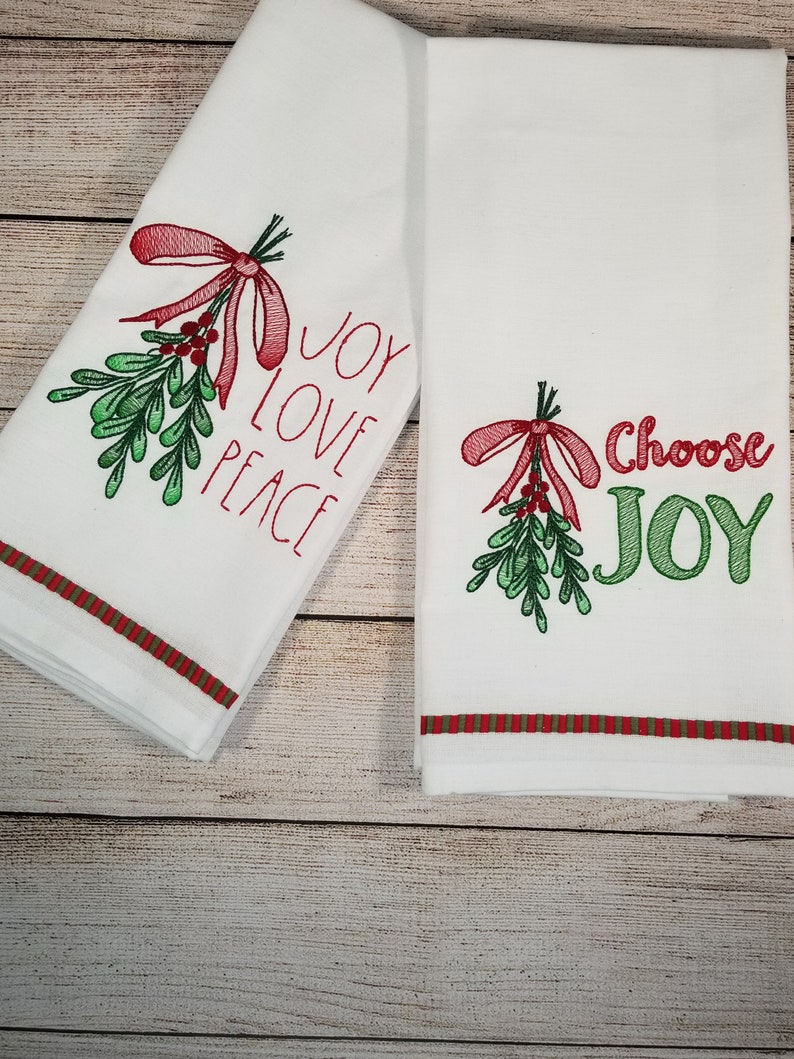 Holiday Hand Towels Christmas Kitchen Decor Mistletoe Joy Etsy