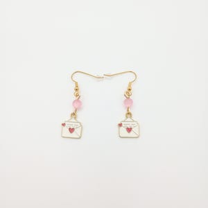 Pendientes de San Valentín, pendientes colgantes de oro con dije de carta de amor y cuentas de vidrio rosa, regalo del día de San Valentín, regalo de novia hecho a mano