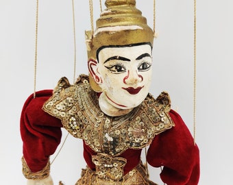 ANTIQUE BURMESE PUPPET Old string puppet red velvet beaded sequined handcrafted traditional string theatre puppet Myanmar Yoke Thé (MA104)