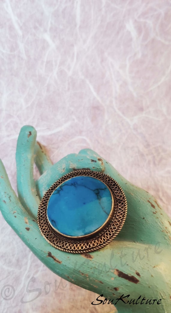 TRIBAL TURQUOISE RING very substantial old Turquoi