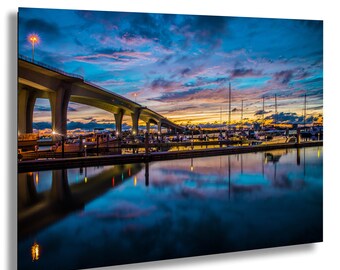 Photo de réflexion au coucher du soleil sur le pont de Clearwater - Impression marina longue exposition en Floride - Art mural coloré avec symétrie du ciel et de l'eau