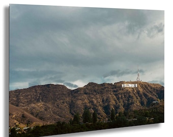 Panneau Hollywood photo du réservoir d'Hollywood avec colline et nuages spectaculaires au-dessus du monument urbain de Los Angeles en Californie