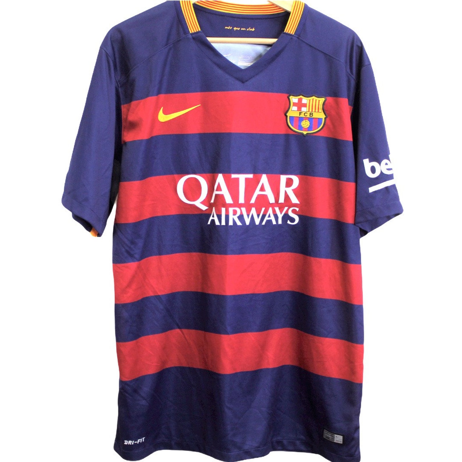 I171 Nike Athletic Swoosh Logo Qatar Airways Tee Shirt Jersey Etsy