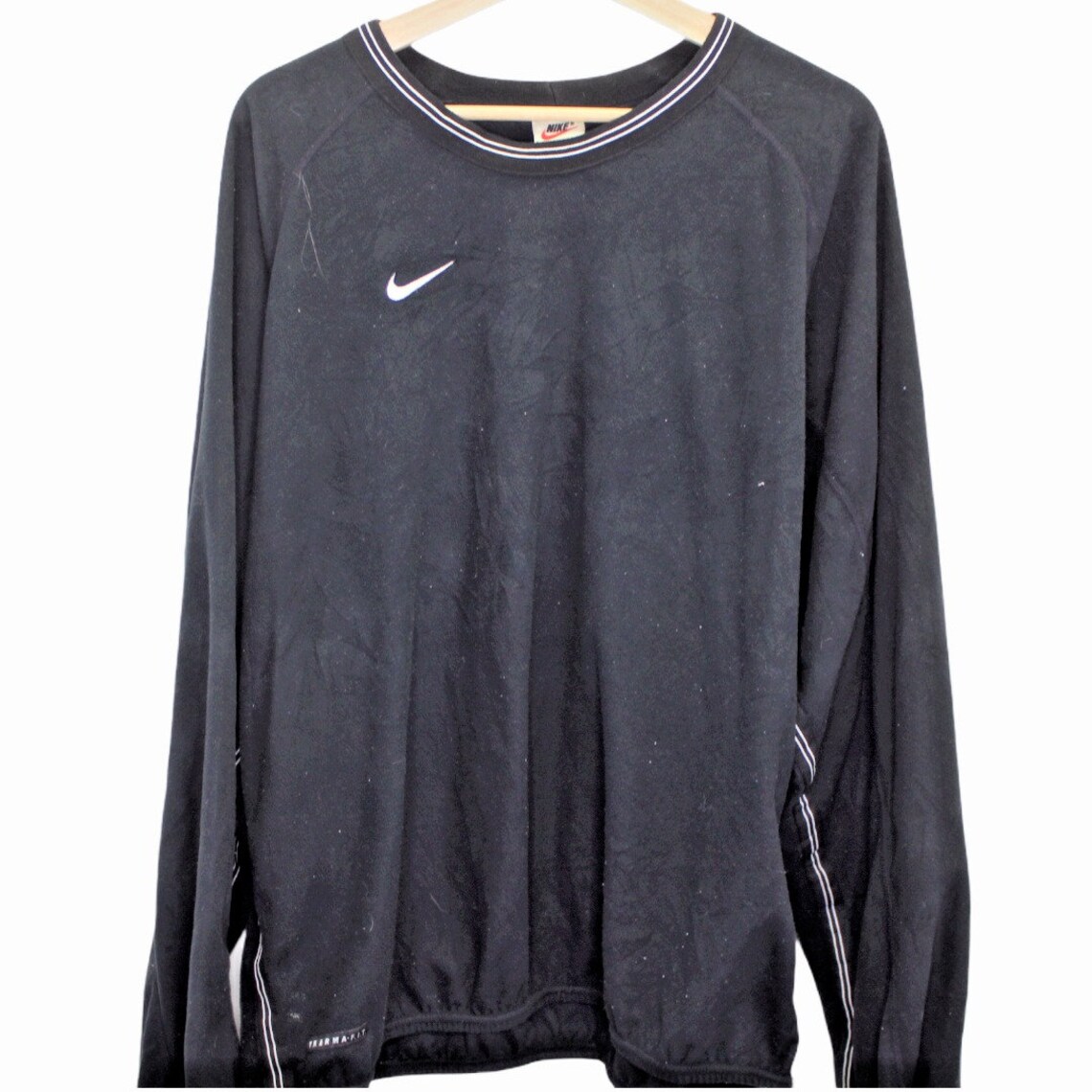 O131 Nike Therma Fit Side Swoosh bestickt Logo Crewneck | Etsy