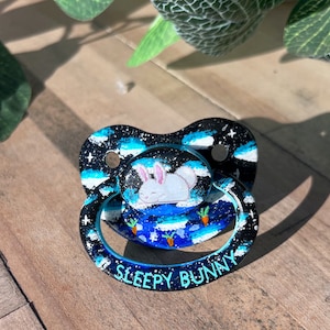 Handmålad napp för vuxna - Sleepy Bunny ABDL napp för vuxen baby för lugnande och åldersregression | Tillbehör för vuxna babyer