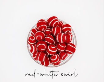 Pompones de fieltro con espirales / Pompones de fieltro de lana de 2,5 cm con espirales / Elige color + cantidad