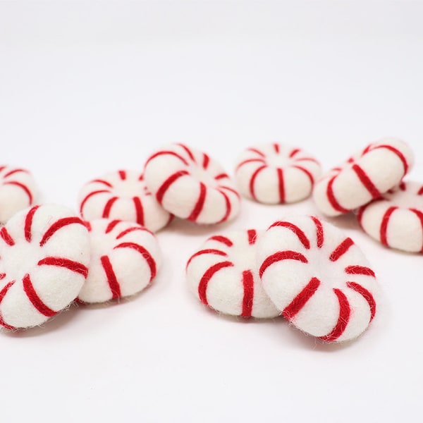 Felt Peppermint Patties | Felt Christmas | Red White Felt Peppermint Candy Garland DIY | Christmas Decor | Felt Shapes