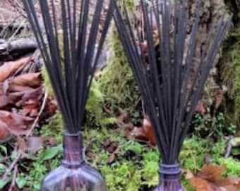 Incense Cinnamon Bun Fresh Hand Dipped Charcoal 20 Sticks Home Fragrance Handmade Gift Entertaining Holidays Relaxation