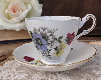 Vintage English Bone China Tea Cup & Saucer Regency c1950 Collectible Porcelain