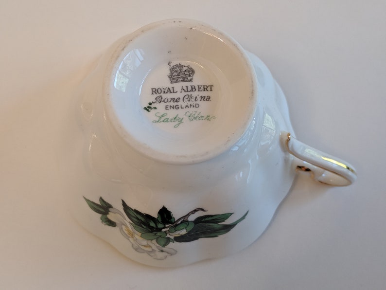 Vintage Royal Albert Collectible Tea Cup /& Saucer Circa 1950s Lady Clare Pattern Teacup England Farmhouse Decor