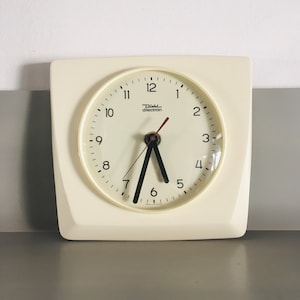 ドイツ・DIEHLの陶器製ウォールクロック ドイツ・DIEHLの陶器製ウォールクロック DIEHL（ドイツ） 陶器製