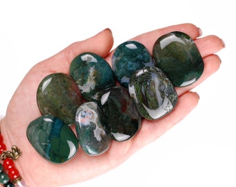 Piedra de palma de calcedonia verde, equilibrio emocional y armonía, gema del chakra del corazón