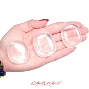 White Calcite Palm Stone, White Calcite, Smooth Stones, Palm Stones, Crystals, Stones, Gifts, Rocks, Gems, Gemstones, Zodiac Crystals, Stone
