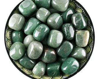 Aventurina verde pulida, cristal de la suerte, gema para rituales de altar y abundancia.