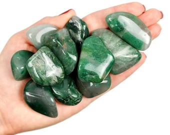 Piedra pulida de calcedonia verde: calma, bondad y equilibrio emocional.