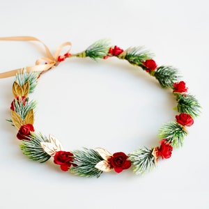Winter hair wreath Winter floral crown Christmas Headband Winter green crown Winter wedding crown Christmas crown Winter haircrown