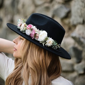 Flower hat Black flower hat Rustic flower hat Hat with flowers Fedora hat Boho flower hat Black boho hat Dried Flower Hat Boho Wildflower