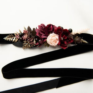 Black flower belt Black floral belt Gothic belt Gothic wedding sash Gothic bridal belt Black belt for dress Black floral sash Gothic accesso