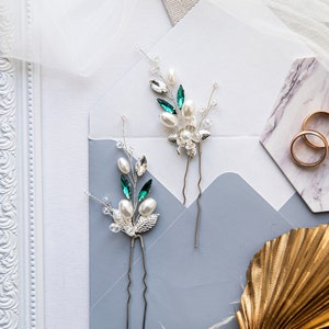 Emerald hair pins Green crystal hairpiece Emerald hairpiece Green Emerald hair comb Bridal Emerald Green Hair Vine Emerald Bridal Hair Comb