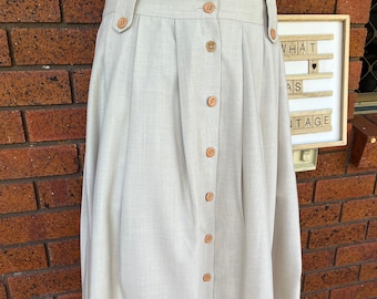 Vintage Timeless 70s Pleated Skirt Soft Beige High Waist Button Up Front Side Pockets Midi Length Size 14 Australian Made /The Look