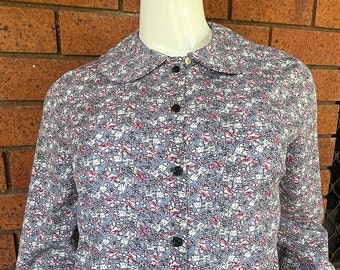 Vintage Ladies Blouse Cottage Core Small Blue floral print 1990s era L/S Quaint Little Top  size 12 Button Peter Pan Collar