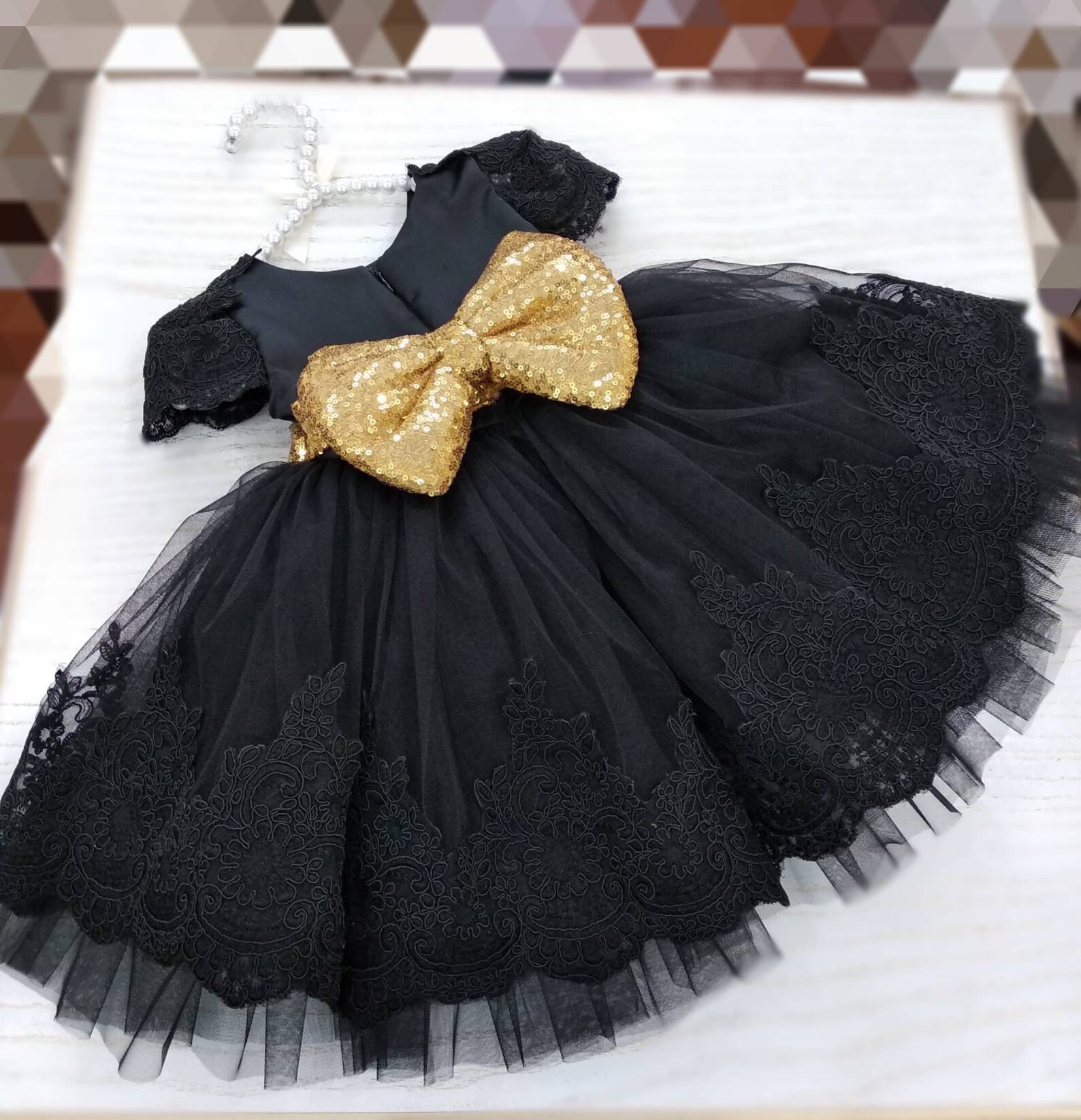 ALMA-LS-BABYDOLL-DRESS (KIDS) - BLACK GOLD HEART