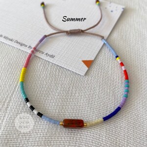 ANNA Four Season Color İnspiration Tiny Beaded Bracelet, Mixed Beaded Colorful Single Strand Adjustable Everyday Bracelet zdjęcie 6