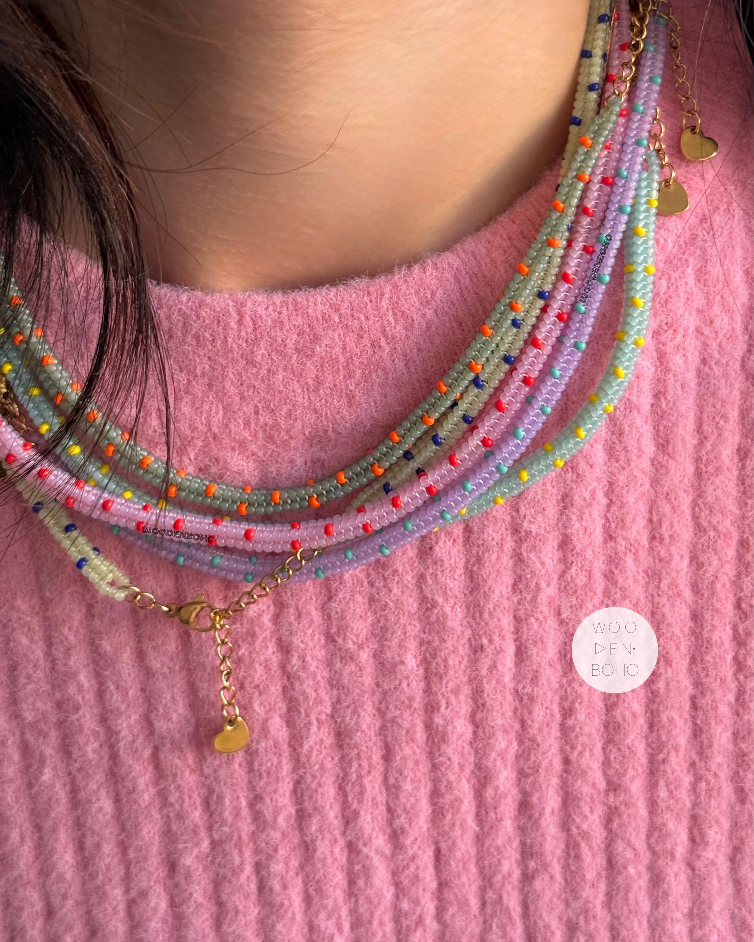 ORECCHINI CON PERLINE, pendenti, fatti a mano, perline ceche, boho ORECCHINI CON PERLINE, pendenti, fatti a mano, perline ceche, boho