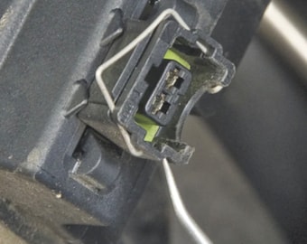 Bosch Siemens Denso Top Feed Injector Rail Spring Clip