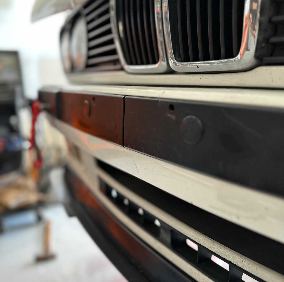 BMW E30 Late Model Front License Plate Plugs (plastic Bumper 318is 325i ...