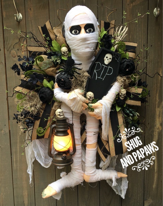 Mummy Wreath, Halloween Wreath,Spooky Decor,Halloween decorations,Mummy Decor,Mummy Wreath Attachment