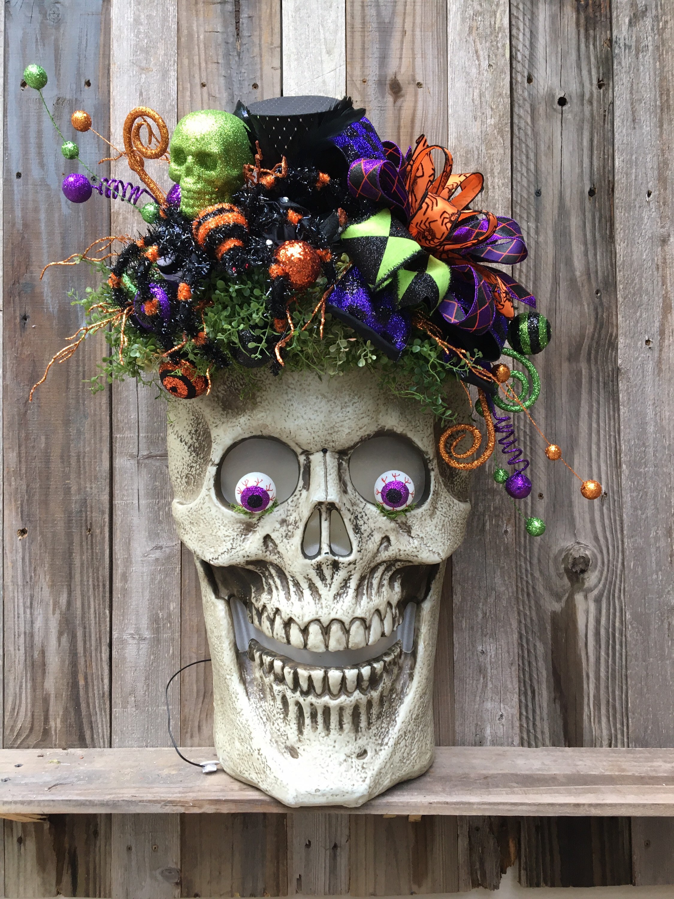 Skeleton Wreath,Animated Skull wreath, Spooky wreath, Halloween wreath