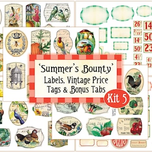 Op de afbeelding: Een set vintage-stijl printbare labels en prijskaartjes met een zomerthema. De labels bevatten afbeeldingen van vogels, bloemen, fruit en groenten. De prijskaartjes zijn rood en wit met cijfers en tekst. De tekst op de labels omvat "Summer's Bounty", "Catalogue of 1898", "Star Bone", "Son Jea", "Iban Ellon" en "Peach Tree".