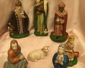 Nativity Set of 8 pieces VINTAGE