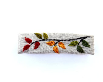 Hand embroidered large beige French barrette