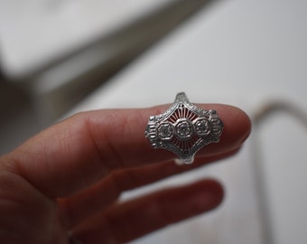 Vintage White Gold Diamond Ring