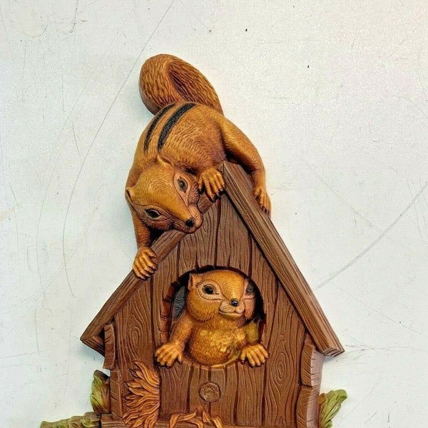 1977 Squirrel Resin Birdhouse Wall Hanging Plaque Decor HOMCO