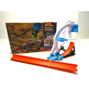 Mattel Hot Wheels Track Builder System Stunt Kit DLF28 Extra Track