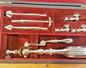 Complete Victorian Era Physician Surgeon Doctor German Crafted In Berlin Manual Field Bone Drill Kit.