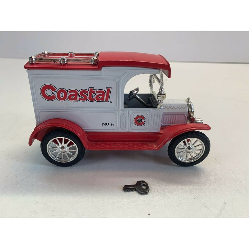 Ertl Huddles 1/25 - Ford Model T 1913 - Atlanta Falcons - Neuf En Boîte