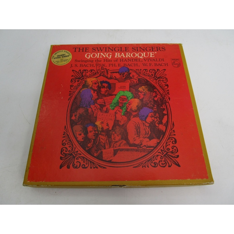 K&ouml;nnte beinhalten: Ein rotes Vinyl-Schallplattencover mit goldfarbenem Rand. Das Cover zeigt eine farbenfrohe Illustration einer Gruppe singender Menschen. Der Albumtitel lautet "The Swingle Singers Going Baroque" und der Text "Swinging the Hits of Handel, Vivaldi, J.S. Bach, K. Ph. E. Bach, W.F. Bach" ist unter dem Titel gedruckt.