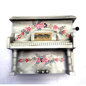 Vintage 1983 Enesco Music Box Upright Hand Painted White and Pink Piano Plays East side west Side All around the Town Made in Japan