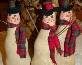 3pc. Primitive Snowmen Bowl Fillers doll