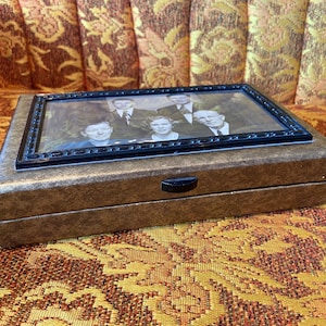 Vintage Buxton travel jewelry box photo 1960’s gold black
